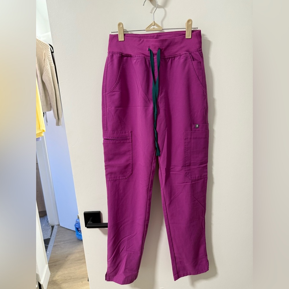Figs Women's Bright Fuchsia High Waisted Yola scrub pants